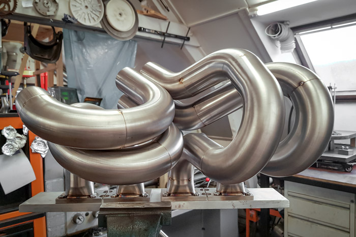 custom exhaust manifolds